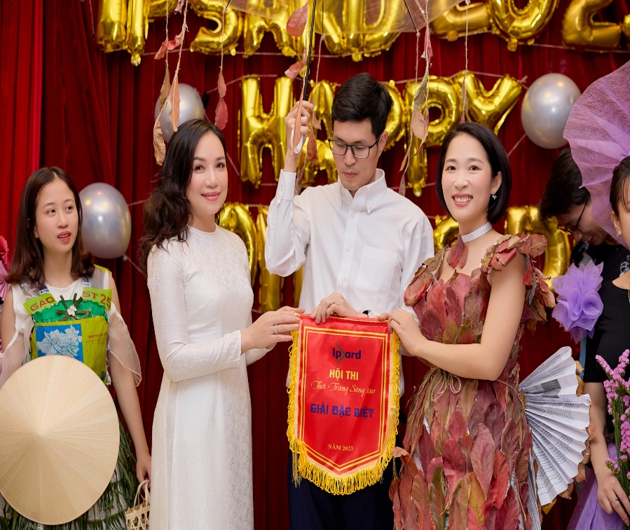 D:\2. ẢNH TƯ LIỆU\Ảnh 2 hội thi 8-3-2023\fb\0J0A5551.jpg