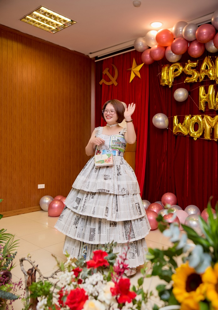 D:\2. ẢNH TƯ LIỆU\Ảnh 2 hội thi 8-3-2023\fb\Thời trang VP.jpg