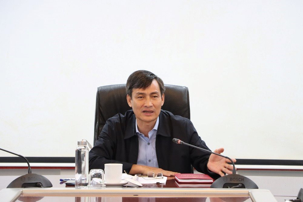 Thứ trưởng Bộ TN&MT Trần Quý Kiên phát biểu chỉ đạo tại cuộc họp