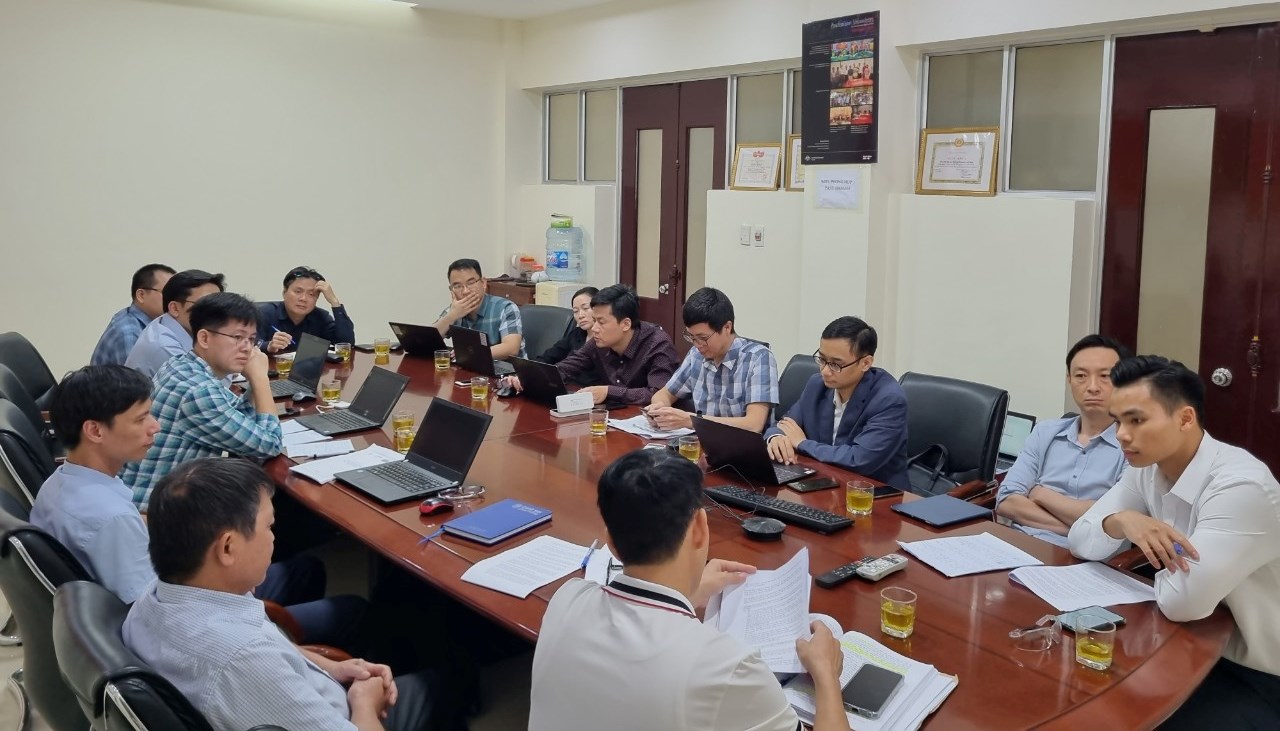 TS Nguyễn Trung Thắng Phó Viện trưởng chủ trì cuộc họp