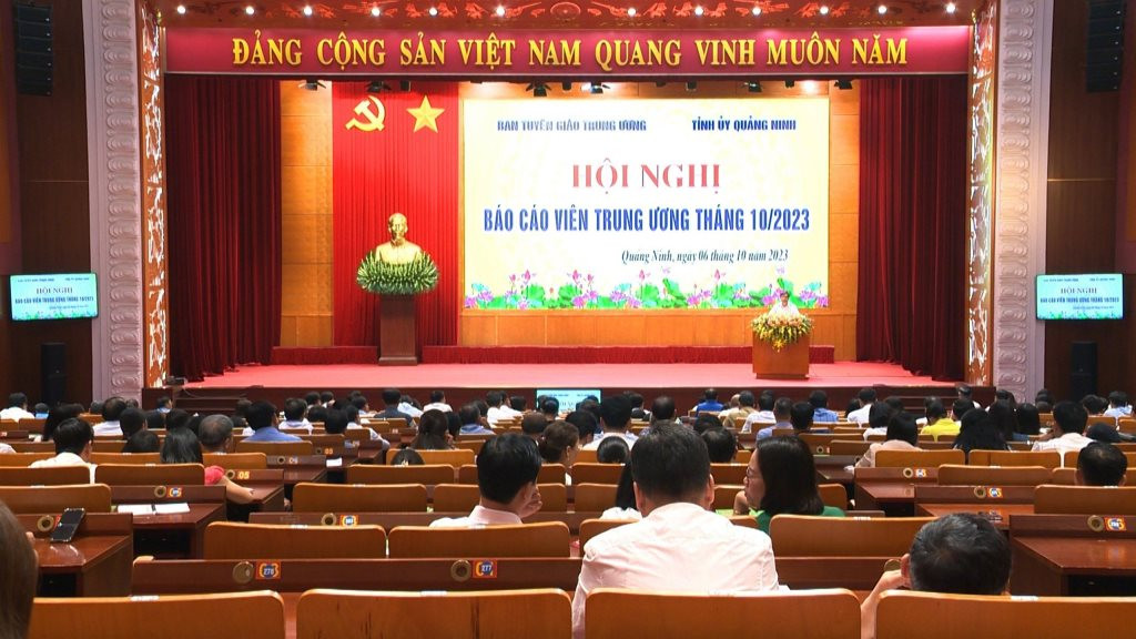 2134371 quang canh hoi nghi 13222406