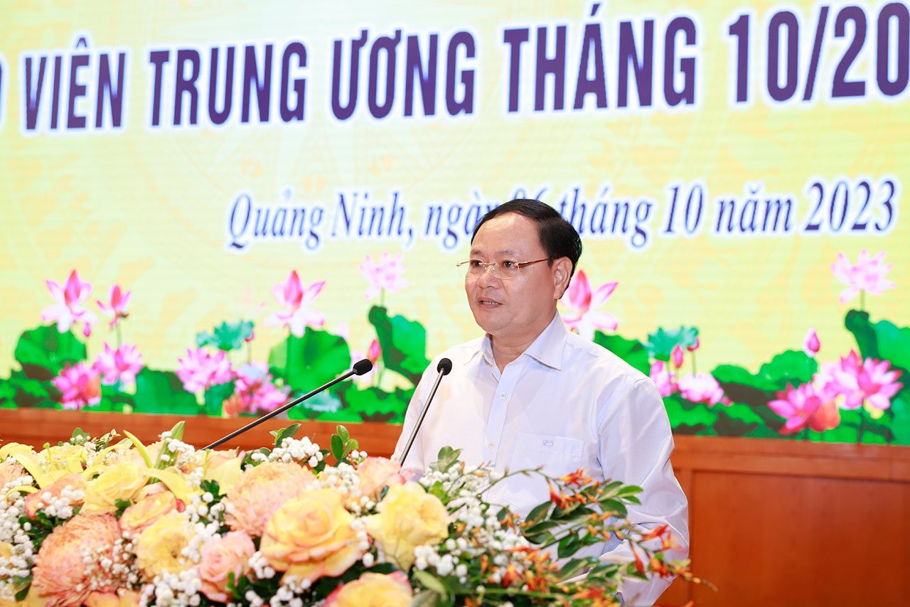 small ttr le minh ngan1
