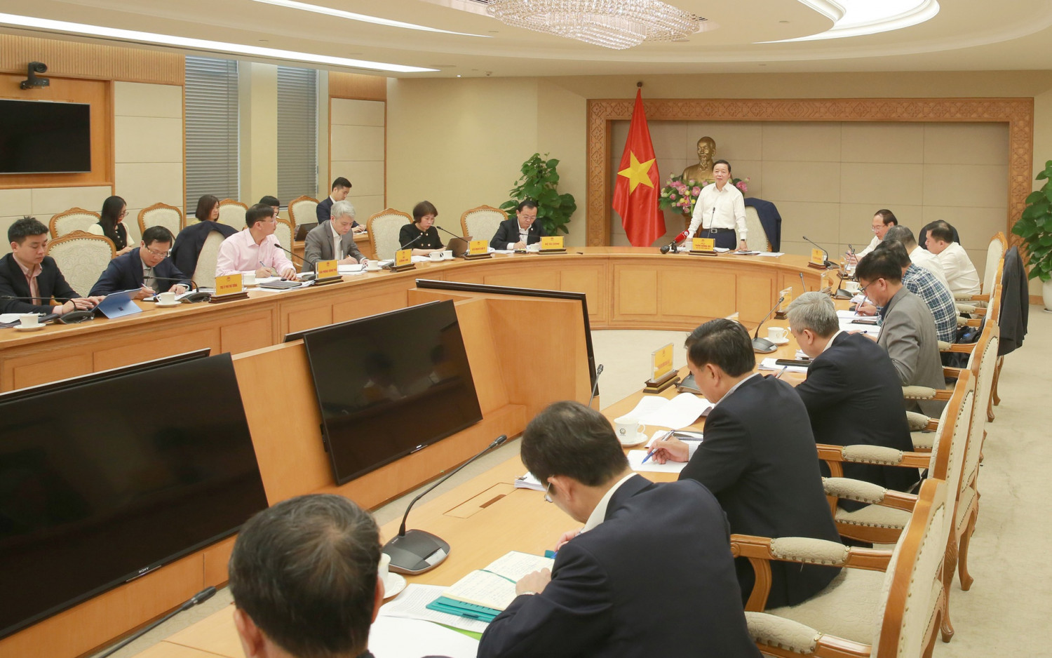 bcp cdnchinhphu vn 334894974524682240 2024 1 8 cac bon 4 17047021229131746603575