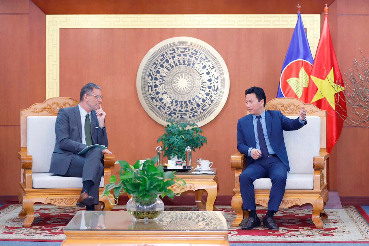 small 20240129 bo truong tiep ds phap 2
