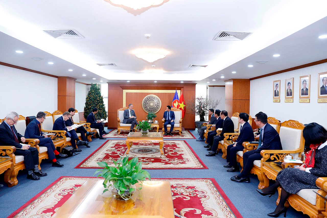 small 20240129 bo truong tiep ds phap 7